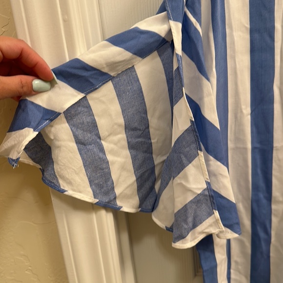 Blue striped top - Picture 4 of 6